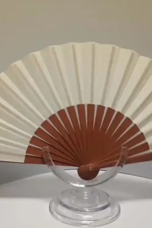 Compra Ahora ABANICO MADERA PERAL 19 CM TELA CRUDO