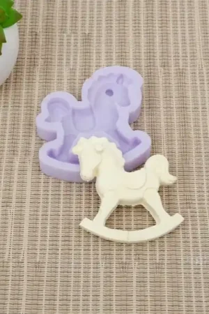 Ordenar Ahora Mismo MOLDE SILICONA LG CABALLITO 5.5x6x0.9 CM