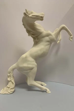 Mejor Calidad MARMOLINA, CABALLO ENCABRITADO 25x16 CM