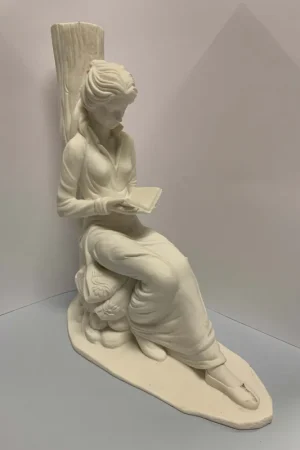 MARMOLINA, CHICA LEYENDO 32 CM Auténtico