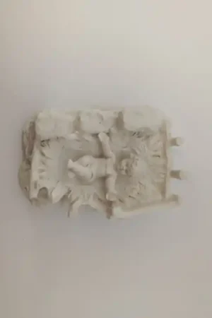 MARMOLINA, NIÑO JESÚS CON CUNA 10x7,5 CM Últimas Unidades