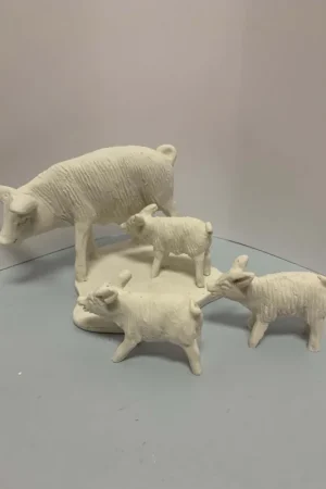 MARMOLINA, COCHINOS FAMILIA DE 4 Comprar En Línea