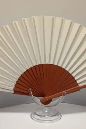 ABANICO SEMI PERICÓN MADERA PERAL TELA CRUDO 27 CM Oferta Flash