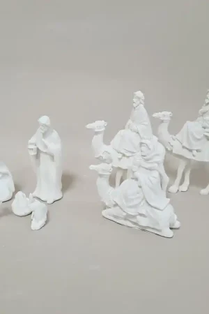 NACIMIENTO 8 PIEZAS 7.5x3x10.5 CM RESINA BLANCA Lujoso