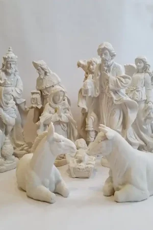 Oferta Flash GRAN BELEN DE 11 PIEZAS EN POLIRESINA PARA NAVIDAD 30 CM