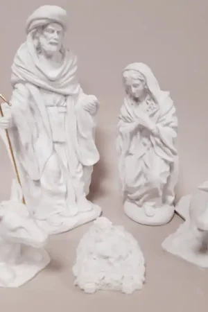 No Te Lo Pierdas BELEN DE 5 PIEZAS EN POLIRESINA PARA DECORACIÓN NAVIDEÑA 26 CM