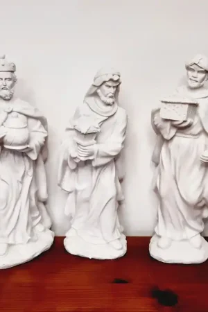 Garantía De Devolución De Dinero REYES MAGOS RESINA BLANCA 26 CM