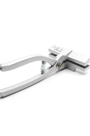 Disponible Ahora ALICATE DE ALUMINIO PARA TENSAR LA TELA DEL BASTIDOR.