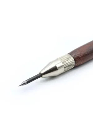 Económico PUNTA SECA MANGO DE MADERA DE 2,5 MM.